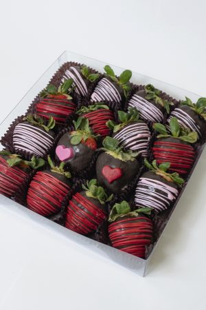 Caja con 16 Fresas con Chocolate