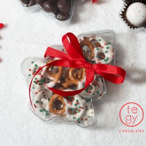 Caja Pino Navideña con Pretzel Chocolate